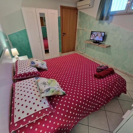 Casa Dell'Ape Maia Apartment Termoli Luaran gambar