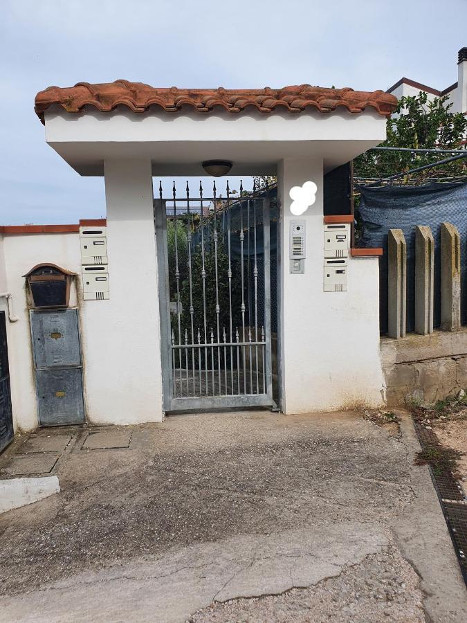Casa Dell'Ape Maia Apartment Termoli Luaran gambar