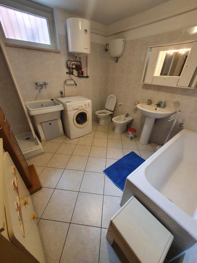 Casa Dell'Ape Maia Apartment Termoli Luaran gambar