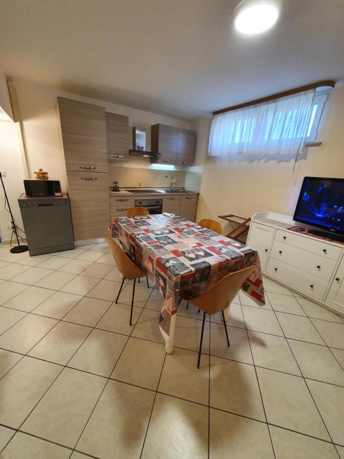 Casa Dell'Ape Maia Apartment Termoli Luaran gambar