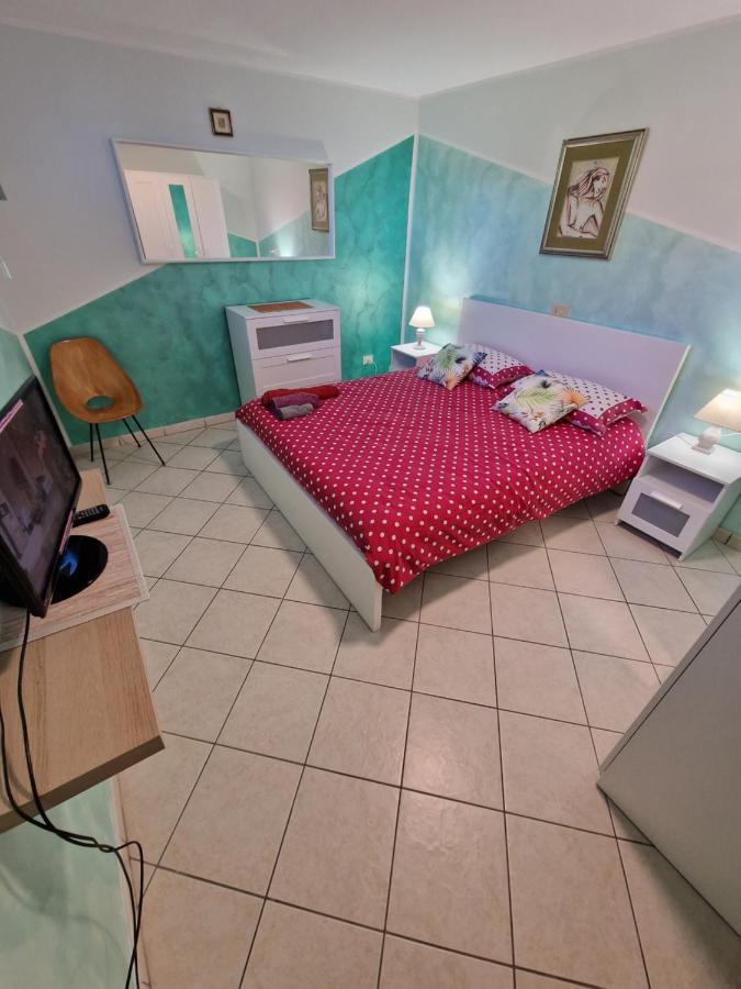 Casa Dell'Ape Maia Apartment Termoli Luaran gambar